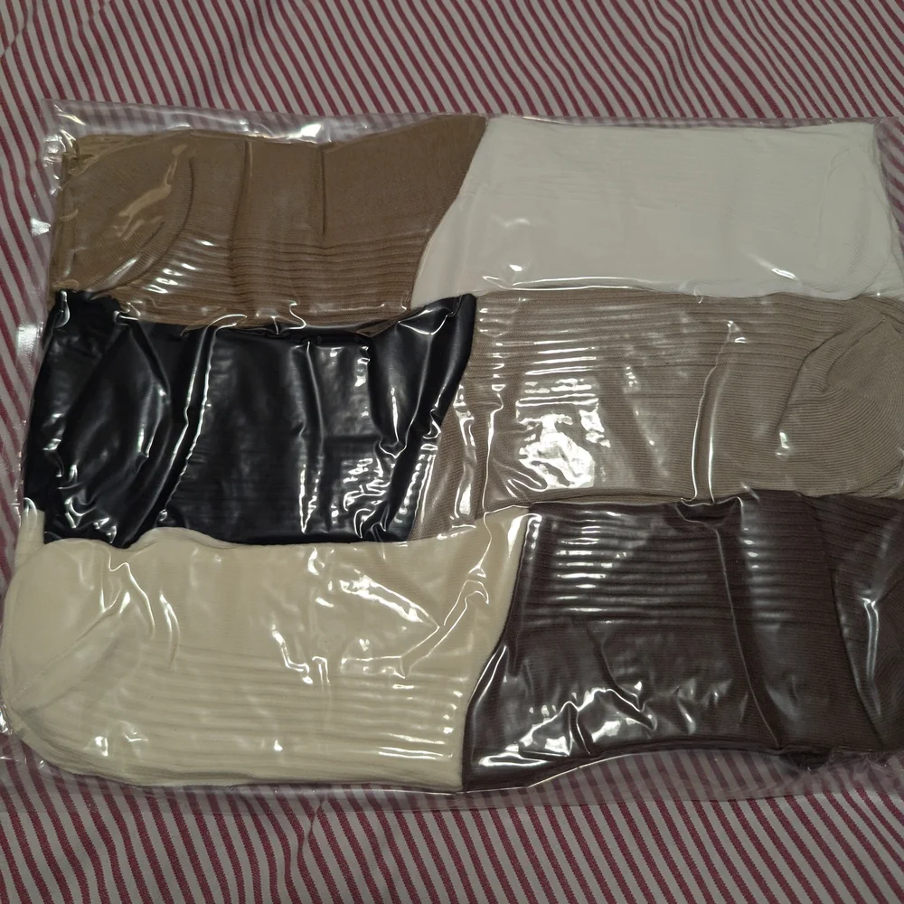 NWT Ribbed Boot Socks in Neutral Tones - Picture 2 of 5